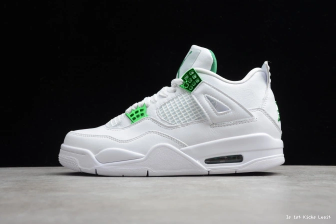 4 Green Pine CT8527-113 Air Jordan 0802